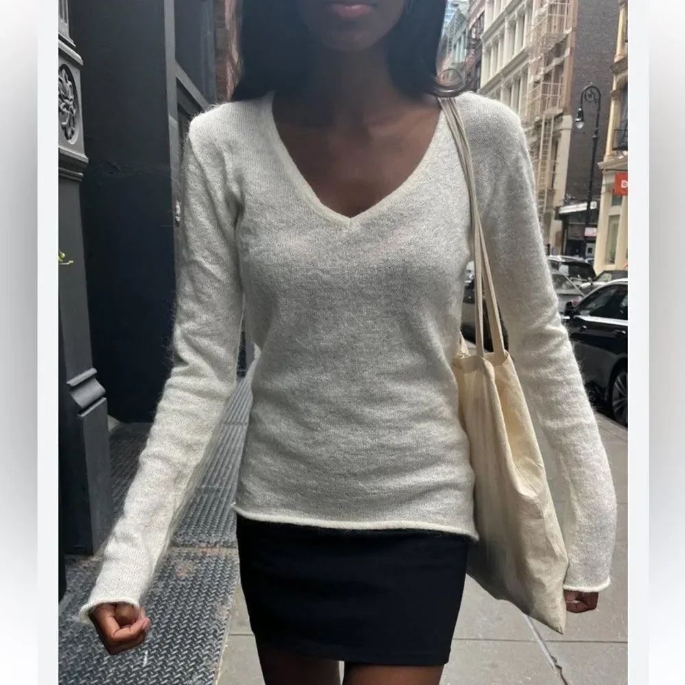 Brandy Melville John Galt AndiโMohair Knit Sweater Womenโs Small